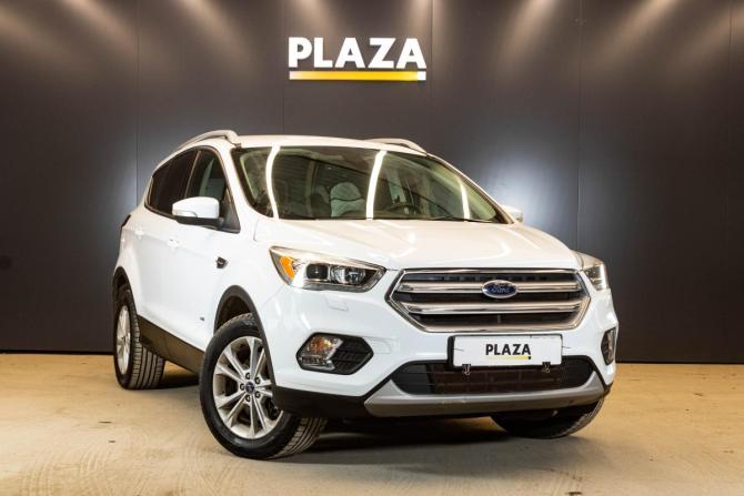 Ford Kuga II Рестайлинг с пробегом 2017 года, цена 1 459 000 рублей, 134242 км, внедорожник, Автокод Объявления