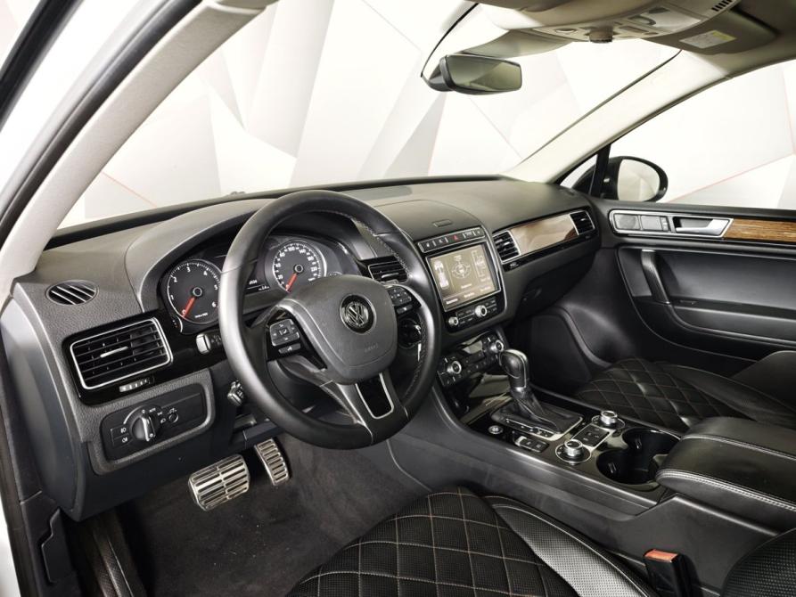 Volkswagen Touareg II Рестайлинг Москва  - изображение 19