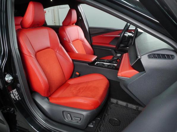 Toyota Camry IX (XV80) China Market с пробегом 2024 года, цена 3 799 000 рублей, 49114 км, седан, Автокод Объявления