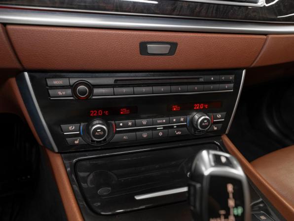 BMW 5 серии VI (F10/F11/F07) с пробегом 2010 года, цена 1 790 000 рублей, 212350 км, лифтбек, Автокод Объявления