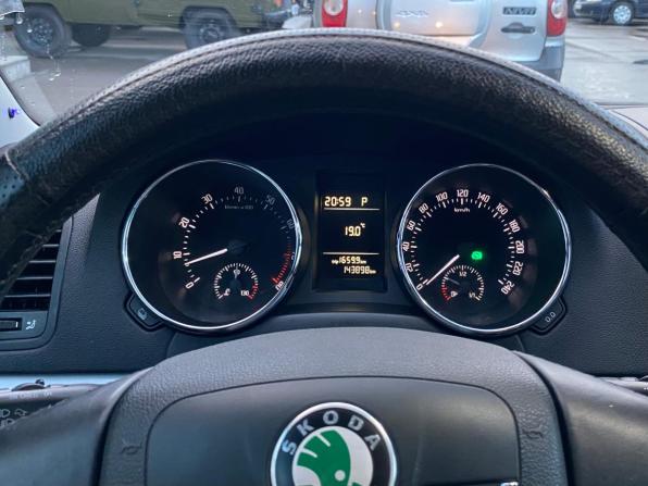 Skoda Yeti I с пробегом 2012 года, цена 699 000 рублей, 143859 км, внедорожник, Автокод Объявления