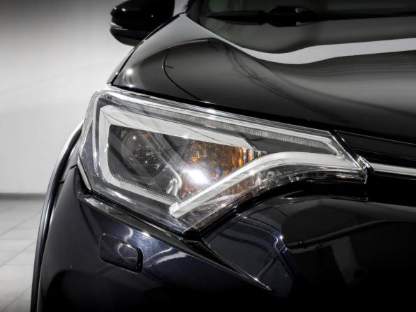 Toyota RAV4 IV (XA40) Рестайлинг с пробегом 2018 года, цена 2 405 000 рублей, 134594 км, внедорожник, Автокод Объявления