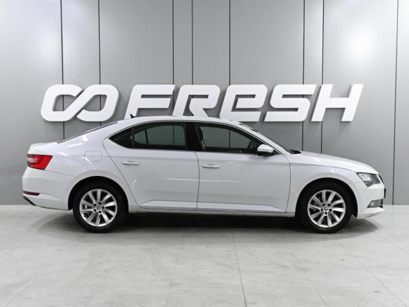Skoda Superb III с пробегом 2019 года, цена 2 059 000 рублей, 88137 км, лифтбек, Автокод Объявления