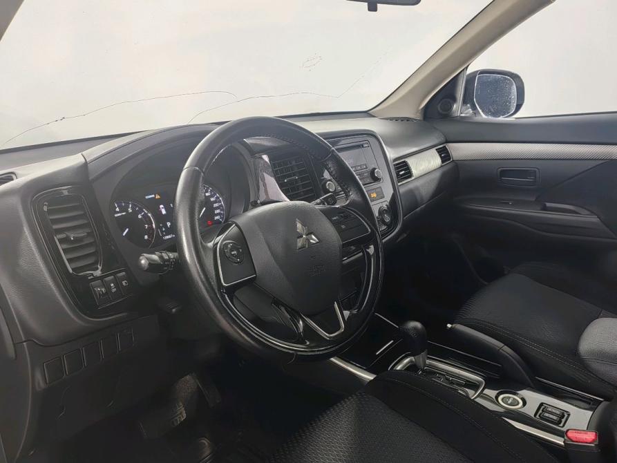 Mitsubishi Outlander III Рестайлинг 2 Санкт-Петербург  - изображение 13