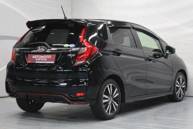 Honda Fit III Рестайлинг с пробегом 2018 года, цена 1 525 000 рублей, 79223 км, хэтчбек, Автокод Объявления