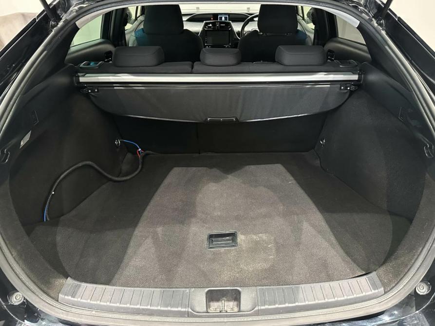 Toyota Prius IV (XW50) Екатеринбург  - изображение 10