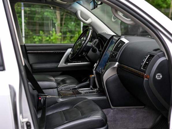Toyota Land Cruiser 200 Series Рестайлинг 1 с пробегом 2013 года, цена 3 314 000 рублей, 251282 км, внедорожник, Автокод Объявления
