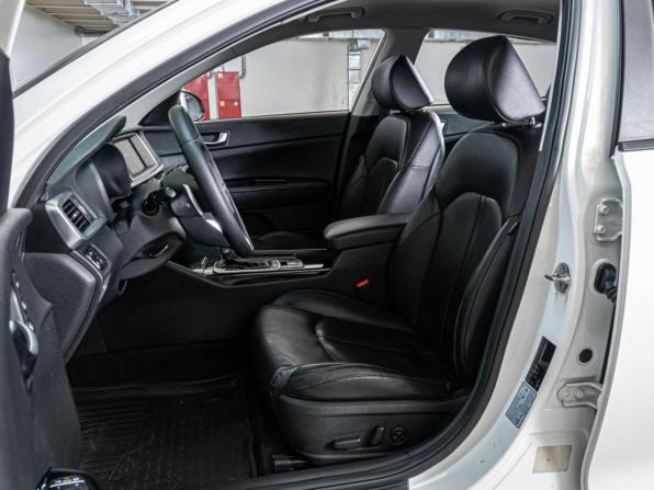 Kia Optima IV Рестайлинг с пробегом 2019 года, цена 1 632 000 рублей, 371362 км, седан, Автокод Объявления