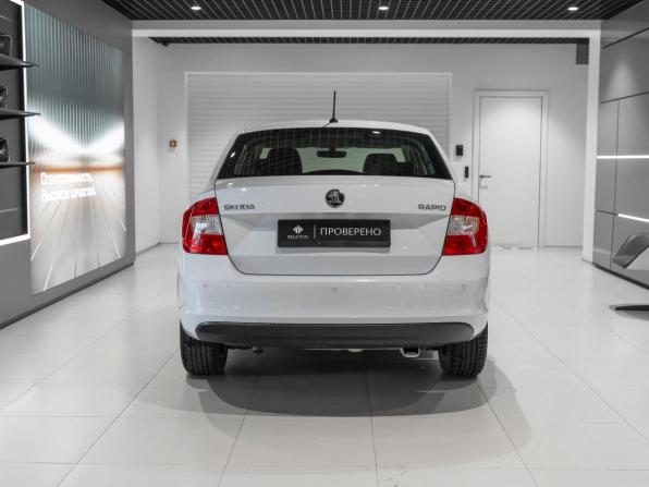 Skoda Rapid I с пробегом 2016 года, цена 945 000 рублей, 187687 км, лифтбек, Автокод Объявления