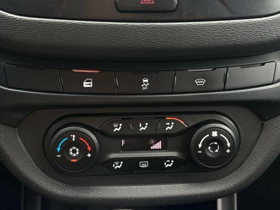Lada (ВАЗ) Vesta I Крым  - изображение 14