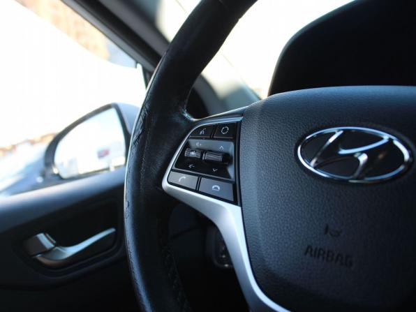 Hyundai Solaris II с пробегом 2020 года, цена 1 259 000 рублей, 164330 км, седан, Автокод Объявления