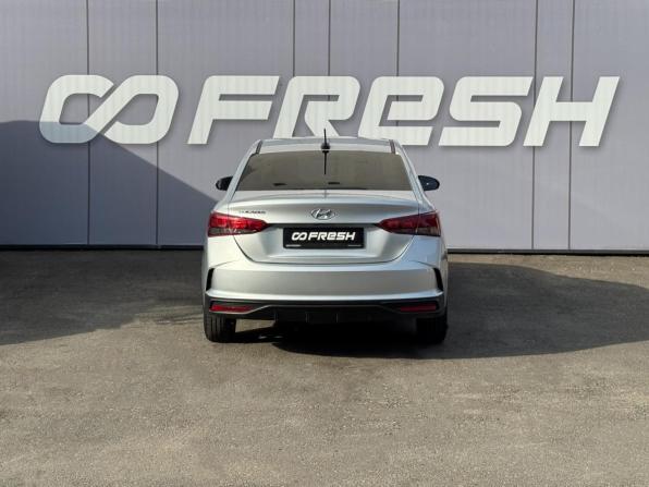 Hyundai Solaris II Рестайлинг с пробегом 2021 года, цена 1 649 000 рублей, 81006 км, седан, Автокод Объявления