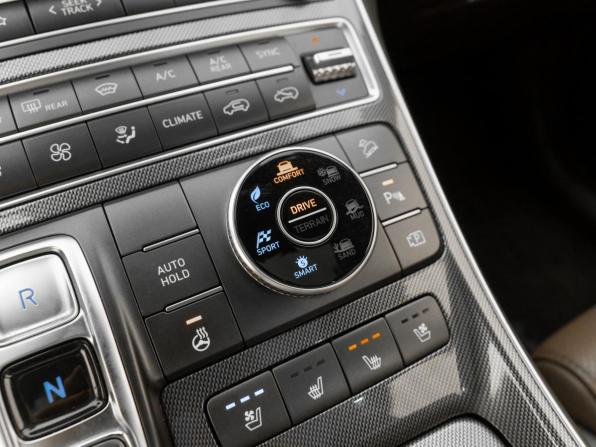 Hyundai Santa Fe IV Рестайлинг с пробегом 2021 года, цена 4 145 000 рублей, 49693 км, внедорожник, Автокод Объявления