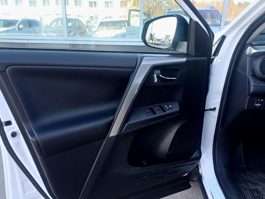Toyota RAV4 IV (XA40) Рестайлинг Москва  - изображение 19
