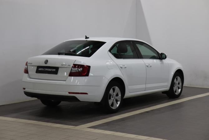 Skoda Octavia III (A7) Рестайлинг с пробегом 2018 года, цена 1 907 000 рублей, 78327 км, лифтбек, Автокод Объявления