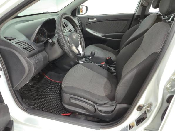 Hyundai Solaris I с пробегом 2013 года, цена 670 000 рублей, 71309 км, седан, Автокод Объявления