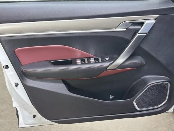Geely Coolray I с пробегом 2023 года, цена 1 839 000 рублей, 39939 км, внедорожник, Автокод Объявления
