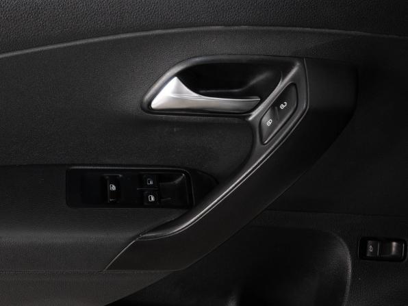 Volkswagen Polo V с пробегом 2014 года, цена 699 000 рублей, 164302 км, седан, Автокод Объявления