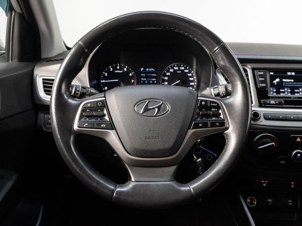 Hyundai Solaris II с пробегом 2019 года, цена 1 435 000 рублей, 119693 км, седан, Автокод Объявления