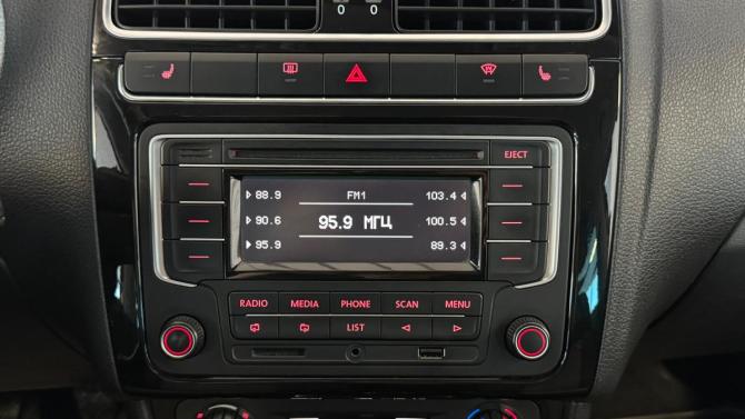 Volkswagen Polo V с пробегом 2014 года, цена 730 000 рублей, 148865 км, седан, Автокод Объявления