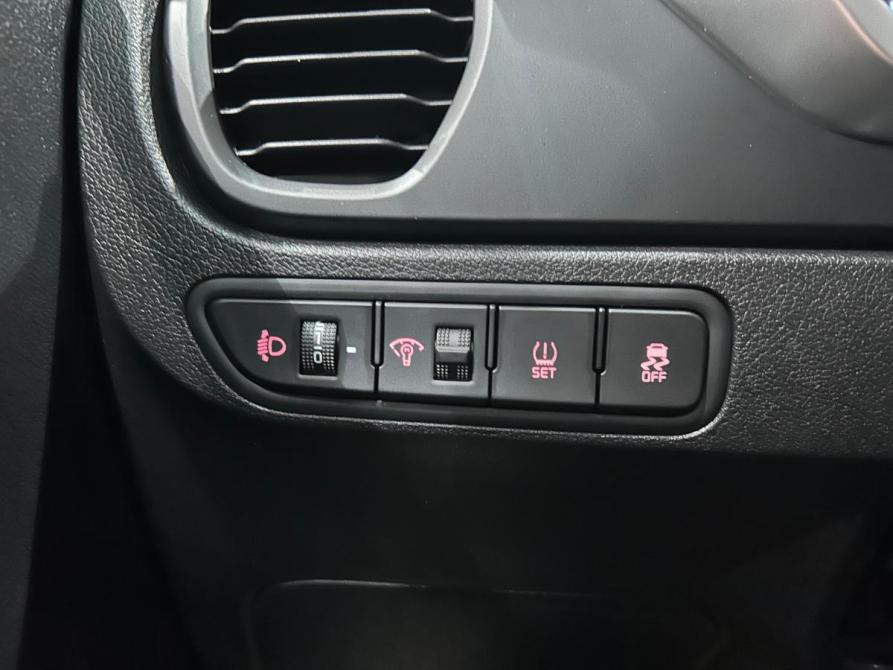 Kia Rio IV Рестайлинг Санкт-Петербург  - изображение 23