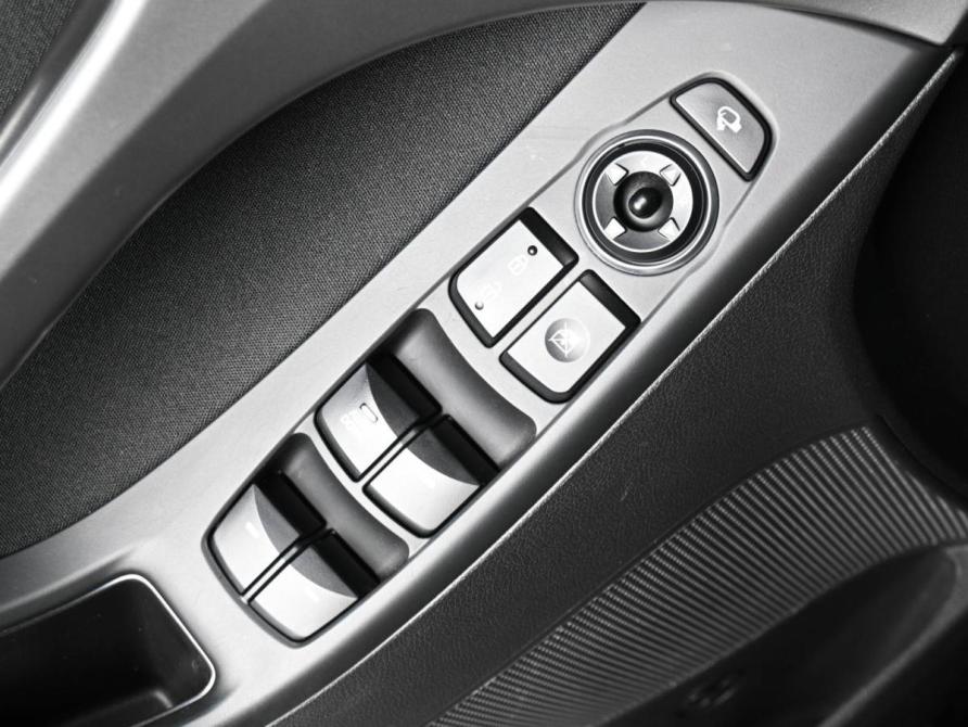 Hyundai Elantra V (MD) Рестайлинг Ростов-на-Дону  - изображение 16