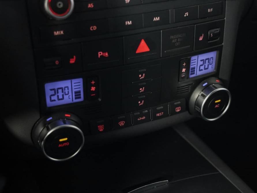 Volkswagen Touareg I Рестайлинг Санкт-Петербург  - изображение 15