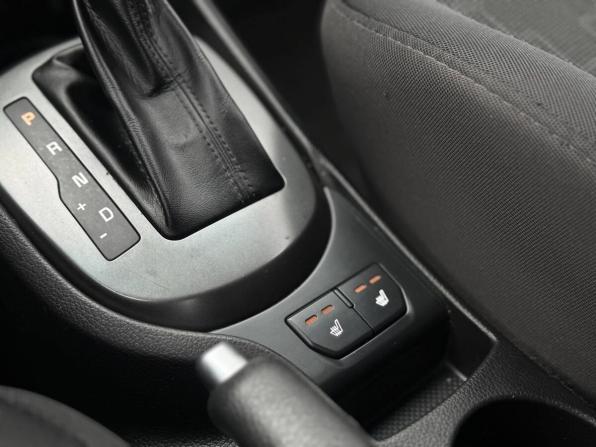 Kia Rio III Рестайлинг с пробегом 2016 года, цена 1 039 000 рублей, 133975 км, хэтчбек, Автокод Объявления