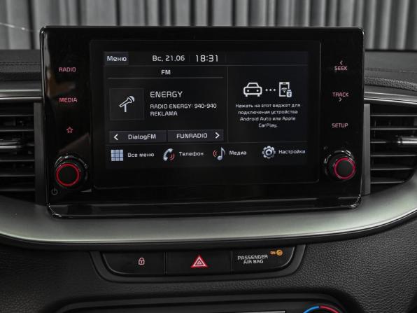 Kia Ceed III Рестайлинг с пробегом 2021 года, цена 2 248 750 рублей, 32944 км, хэтчбек, Автокод Объявления