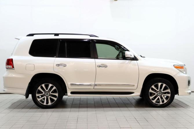 Toyota Land Cruiser 200 Series Рестайлинг 1 с пробегом 2015 года, цена 4 600 000 рублей, 190337 км, внедорожник, Автокод Объявления