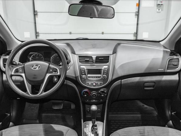 Hyundai Solaris I Рестайлинг с пробегом 2016 года, цена 1 065 122 рубля, 89636 км, седан, Автокод Объявления