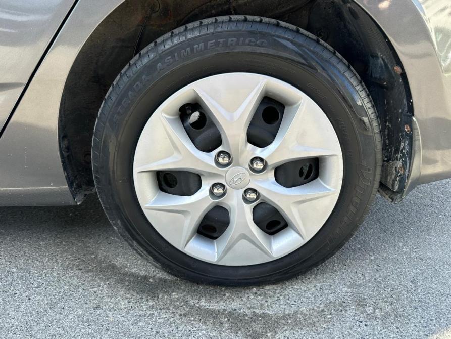 Hyundai Solaris I Екатеринбург  - изображение 12