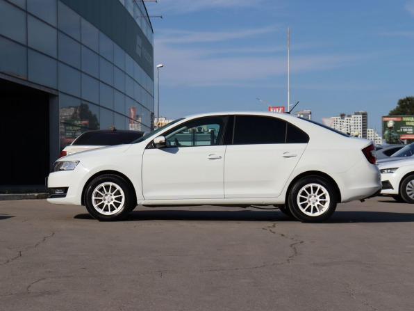 Skoda Rapid I Рестайлинг с пробегом 2018 года, цена 1 250 000 рублей, 103656 км, лифтбек, Автокод Объявления