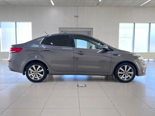 Kia Rio III Рестайлинг с пробегом 2015 года, цена 900 000 рублей, 249217 км, седан, Автокод Объявления