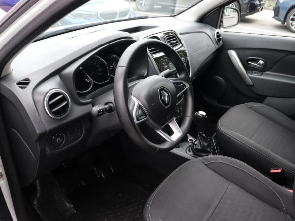 Renault Logan II Рестайлинг с пробегом 2019 года, цена 997 000 рублей, 138450 км, седан, Автокод Объявления