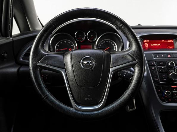 Opel Astra J Рестайлинг с пробегом 2014 года, цена 750 000 рублей, 174550 км, седан, Автокод Объявления