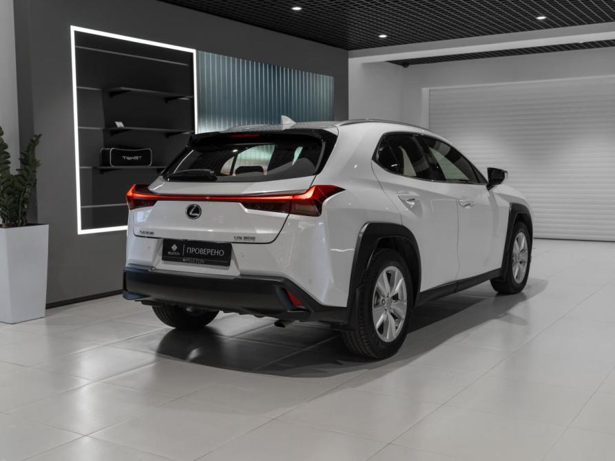 Lexus UX I Москва  - изображение 4