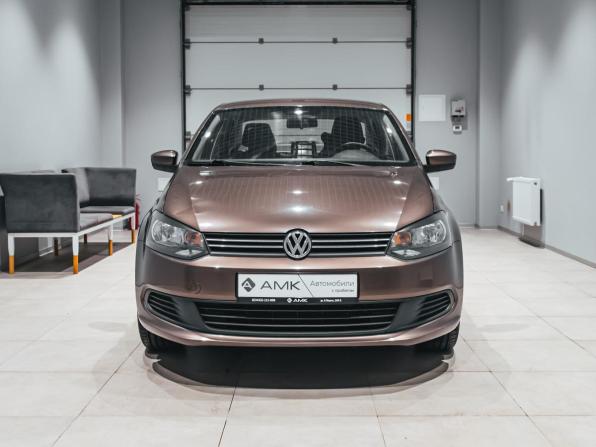 Volkswagen Polo V с пробегом 2015 года, цена 1 000 000 рублей, 167855 км, седан, Автокод Объявления