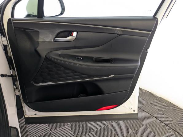 Hyundai Santa Fe IV Рестайлинг с пробегом 2021 года, цена 4 200 000 рублей, 43134 км, внедорожник, Автокод Объявления