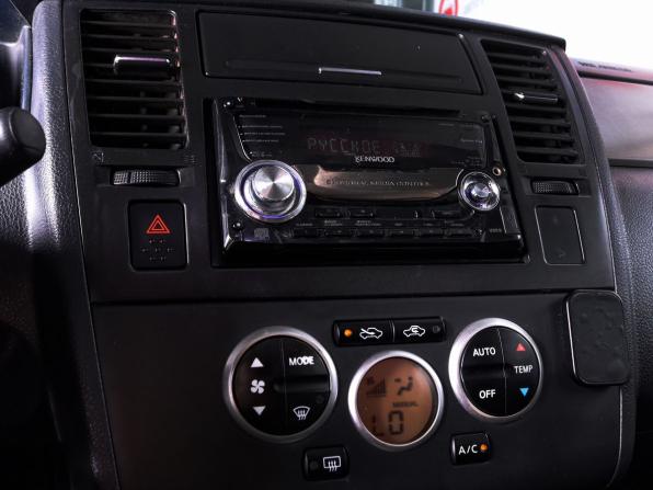 Nissan Tiida I Рестайлинг с пробегом 2010 года, цена 740 000 рублей, 205000 км, седан, Автокод Объявления
