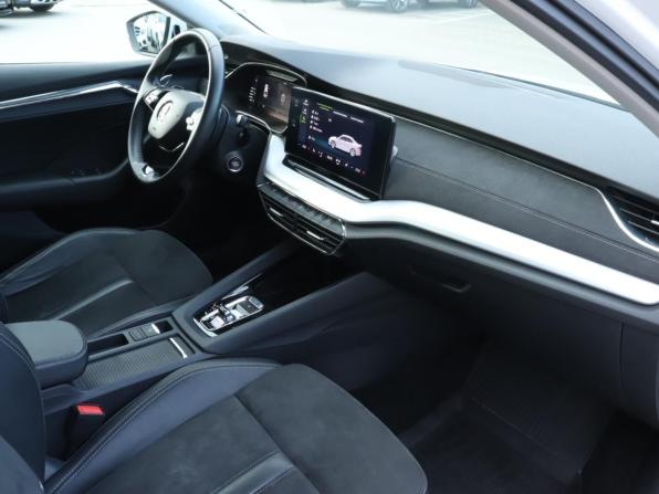 Skoda Octavia IV (A8) с пробегом 2020 года, цена 2 460 000 рублей, 97633 км, лифтбек, Автокод Объявления