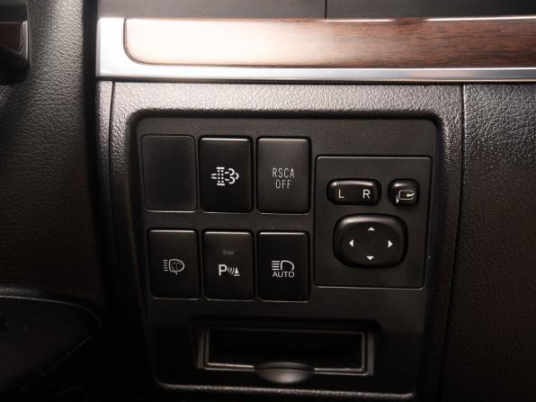 Toyota Land Cruiser 200 Series Рестайлинг 2 с пробегом 2015 года, цена 5 130 000 рублей, 284000 км, внедорожник, Автокод Объявления