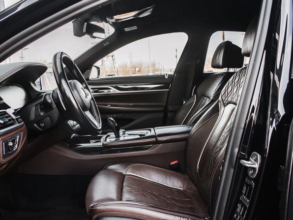 BMW 7 серии VI (G11/G12) Рестайлинг с пробегом 2019 года, цена 5 990 000 рублей, 98326 км, седан, Автокод Объявления