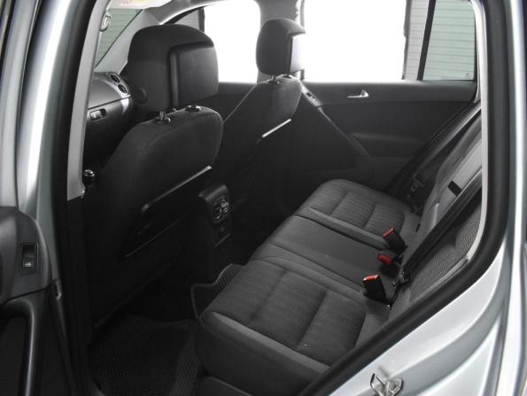 Volkswagen Tiguan I Рестайлинг с пробегом 2011 года, цена 999 000 рублей, 284297 км, внедорожник, Автокод Объявления