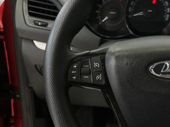 Lada (ВАЗ) Vesta I с пробегом 2017 года, цена 790 000 рублей, 135152 км, седан, Автокод Объявления