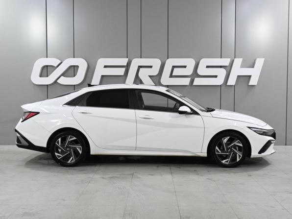 Hyundai Elantra VII (CN7) Рестайлинг с пробегом 2023 года, цена 2 249 000 рублей, 51919 км, седан, Автокод Объявления