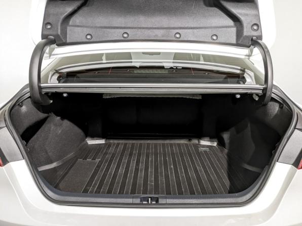 Toyota Camry VIII (XV70) Рестайлинг с пробегом 2021 года, цена 2 625 000 рублей, 70886 км, седан, Автокод Объявления