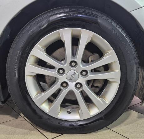 Kia Ceed II с пробегом 2013 года, цена 1 035 000 рублей, 215000 км, хэтчбек, Автокод Объявления