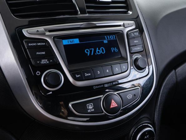 Hyundai Solaris I Рестайлинг с пробегом 2016 года, цена 1 089 000 рублей, 165838 км, седан, Автокод Объявления