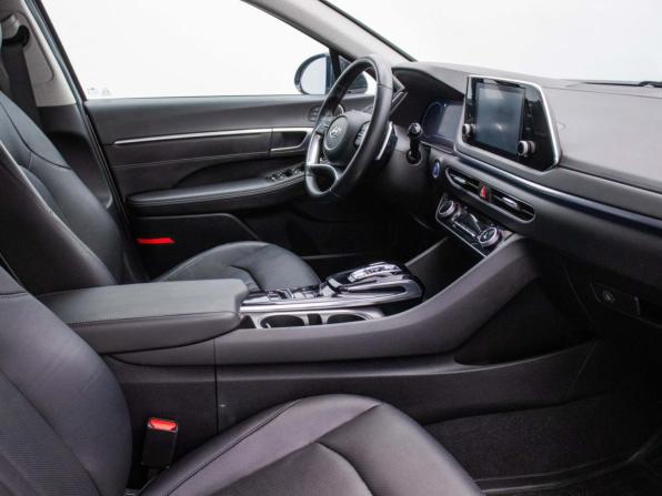 Hyundai Sonata VIII (DN8) с пробегом 2022 года, цена 2 534 000 рублей, 61700 км, седан, Автокод Объявления